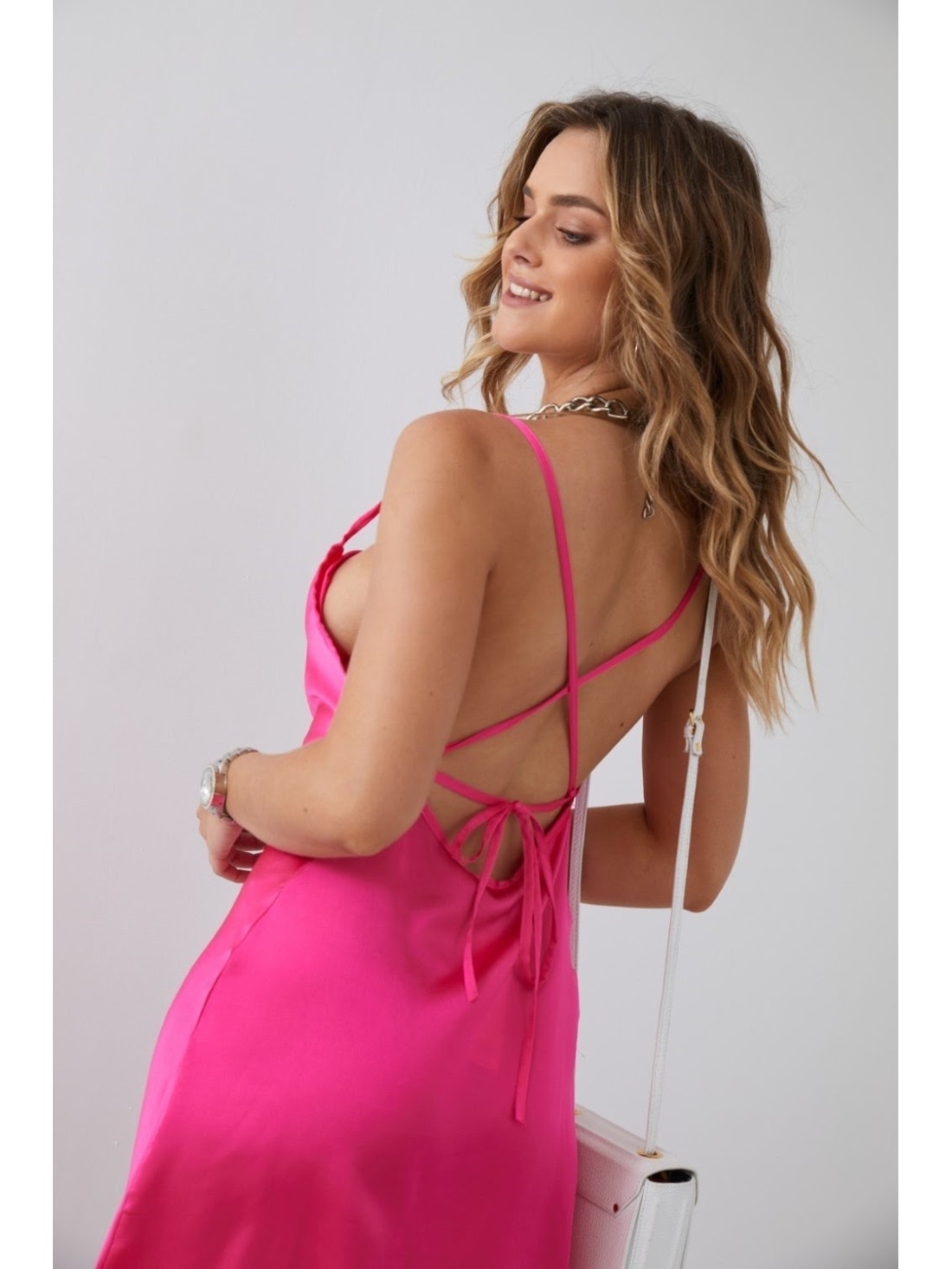 Rochie din satin fucsia FG645